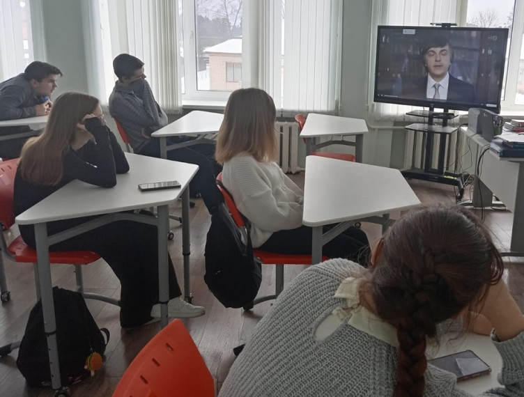 «Россия умная: наука и образование» - тема очередного отраслевого занятия в рамках Всероссийского проекта «Билет в будущее».
