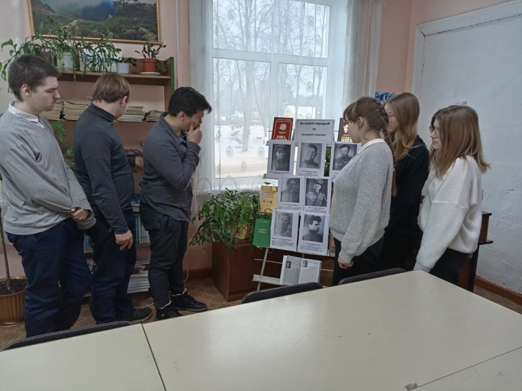 О героях, чьими именами названы улицы посёлка Пржевальское и города Демидова.
