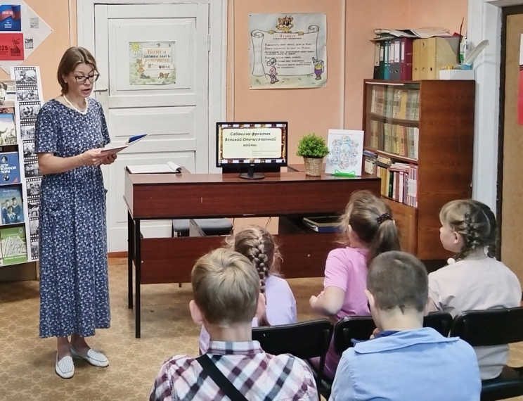 Нам о войне рассказывают книги.